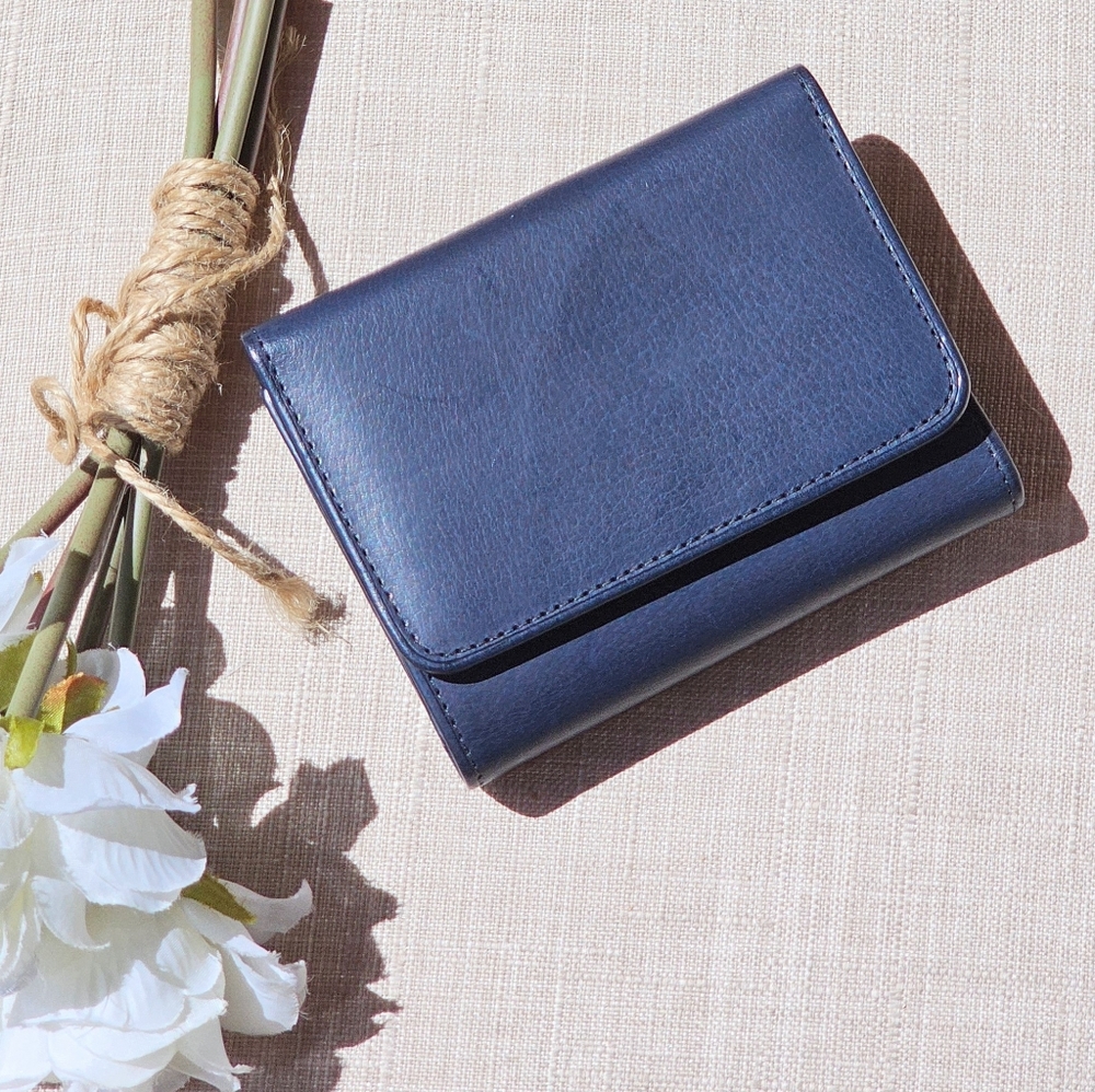 Vintage Coach Water Buffalo Leather Kisslock Wallet  & Card Case Set ( Blue )